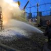  با تلاش ۵۰ نفر از آتش‌نشانان ، آتش سوزی پست برق ۴۰۰ کیلو ولت مجاور نیروگاه سیکل ترکیبی نیشابور مهار | عکس از : هادی جعفری
