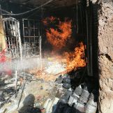بی احتیاطی موجب آتش سوزی مغازه رنگ فروشی شد - سازمان آتش نشانی و خدمات ایمنی شهرداری نیشابور