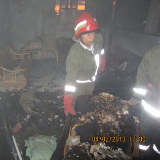 آتش نشانی نیشابور - منزل مسکونی به آتش کشیده شد