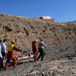 آتش نشانی نیشابور - نجات مصدوم در اثر سقوط از ارتفاع