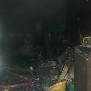 آتش نشانی نیشابور - انفجار و آتش سوزی یک باب منزل مسکونی در خیابان ۱۷ شهریور ، شش مصدوم برجای گذاشت 