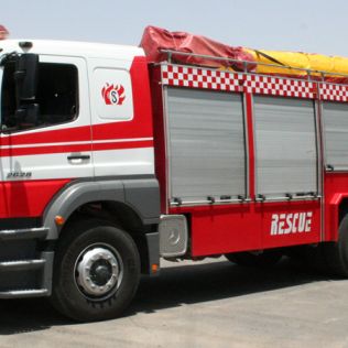 آتش نشانی نیشابور - تصادف کامیون با نیسان