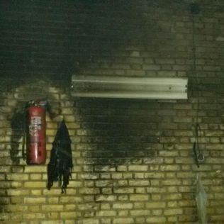 آتش نشانی نیشابور - آتش سوزی انبار و الیاف پنبه با حضور ناجیان 125 به سرعت مهار و خاموش گردید 